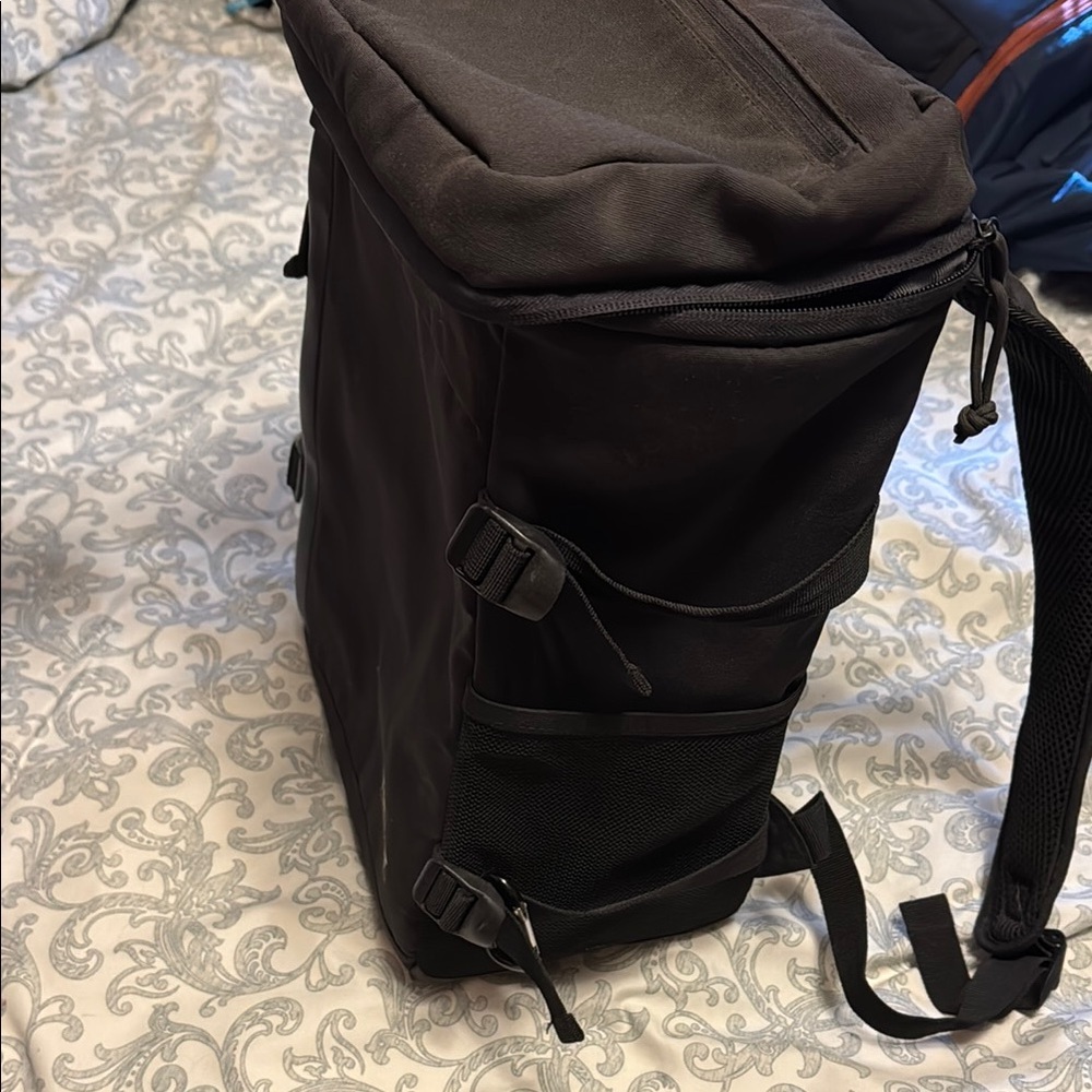 Tourit Cooler Backpack (Holds Ice & Beverages) - Picture 4 of 4